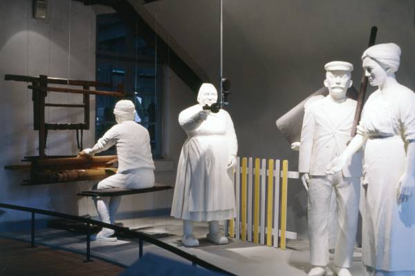 Museumstheater mit fünf Generationen von Tuchmachern
