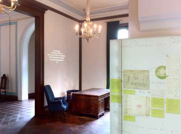 Schriftprojektion im Grafenzimmer